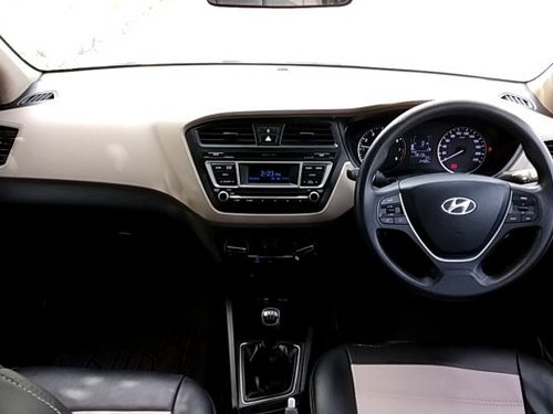 Used Hyundai Elite i20 car at low price