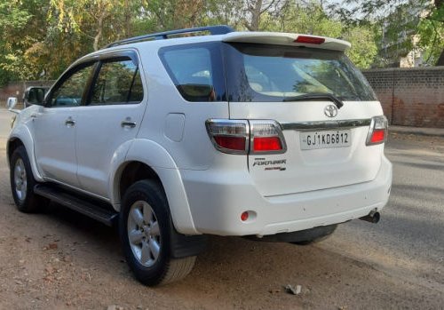 Used Toyota Fortuner 2.8 4WD MT 2010 for sale