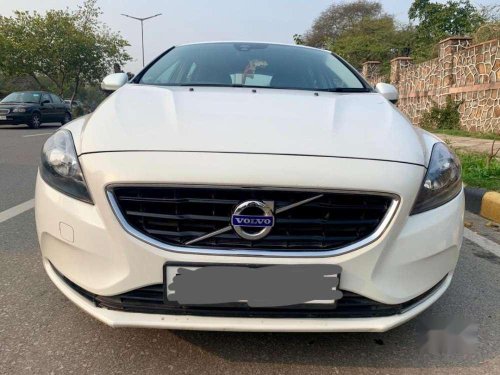 Used Volvo V40 car 2015 for sale at low price