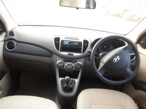 Used Hyundai i10 car at low price