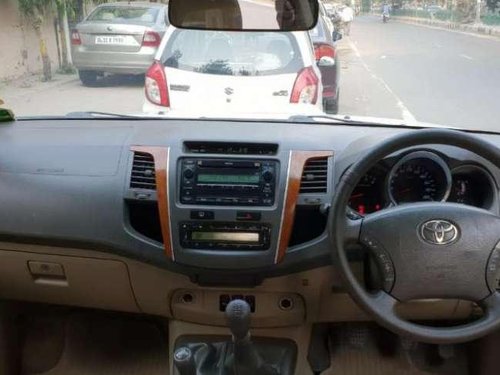 Toyota Fortuner 3.0 4x2 MT, 2011, Diesel for sale