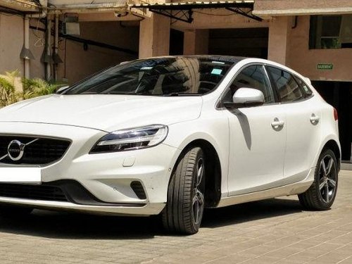 Used Volvo V40 car at low price