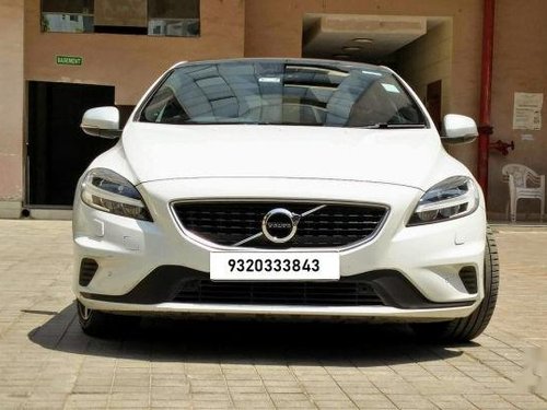 Used Volvo V40 car at low price