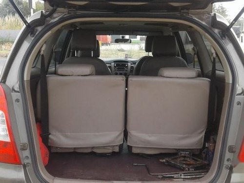 Used Toyota Innova 2004-2011 car at low price