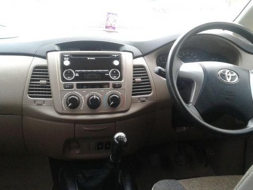 Used Toyota Innova 2004-2011 car at low price