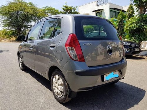 Used Hyundai i10 car at low price