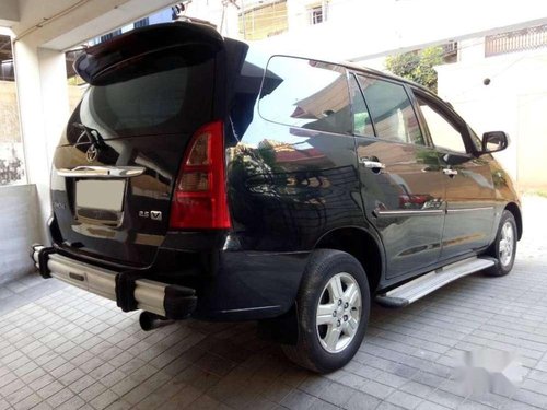 Toyota Innova 2.5 V 7 STR, 2008, Diesel for sale