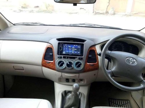 Toyota Innova 2.5 V 7 STR, 2008, Diesel for sale