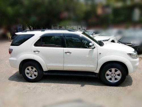 Used Toyota Fortuner 3.0 Diesel 2011 for sale 