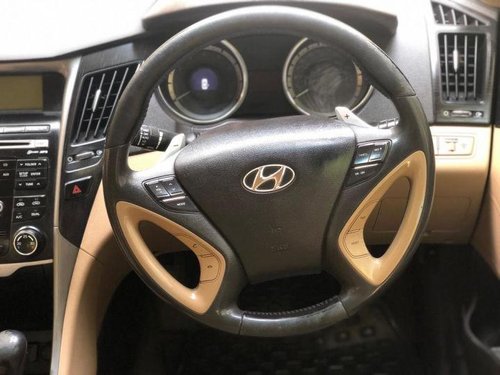 Used Hyundai Sonata Embera car at low price