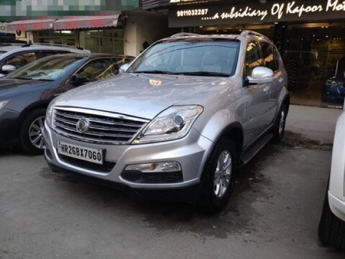 Used Mahindra Ssangyong Rexton car at low price