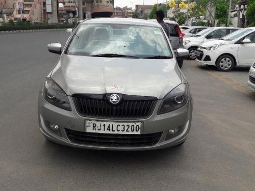 Used Skoda Rapid car at low price