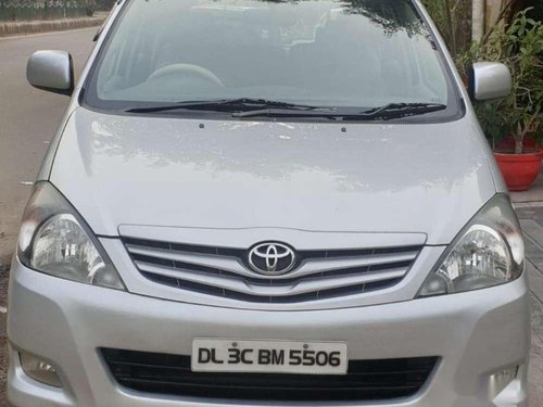 Toyota Innova 2.5 G4 8 STR, 2010, Diesel for sale