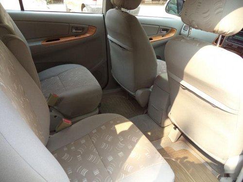 Used Toyota Innova 2004-2011 car at low price