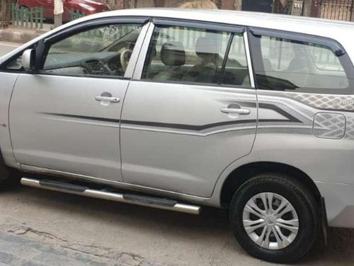 Toyota Innova 2.5 G4 8 STR, 2010, Diesel for sale