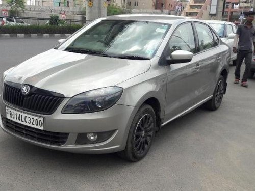 Used Skoda Rapid car at low price