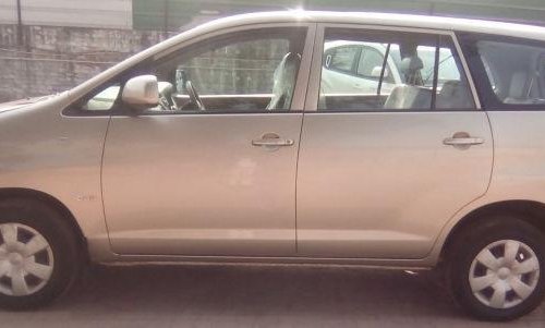 Used Toyota Innova 2004-2011 car at low price