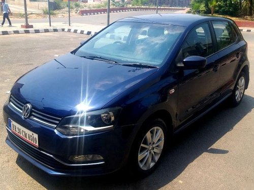 Volkswagen Polo Petrol Highline 1.2L 2015 for sale