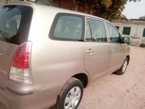 Used Toyota Innova 2004-2011 car at low price