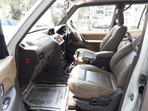 Used Mitsubishi Pajero Sport car at low price