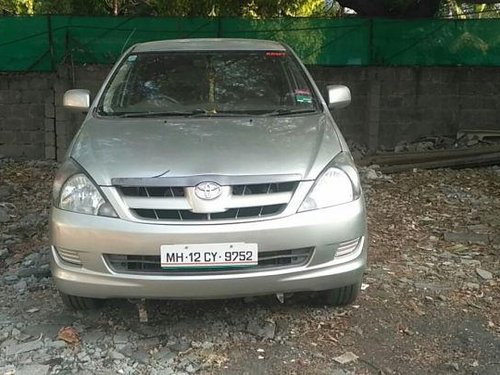 Used Toyota Innova 2004-2011 car at low price