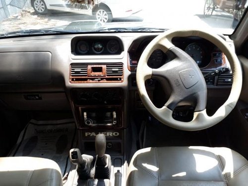 Used Mitsubishi Pajero Sport car at low price