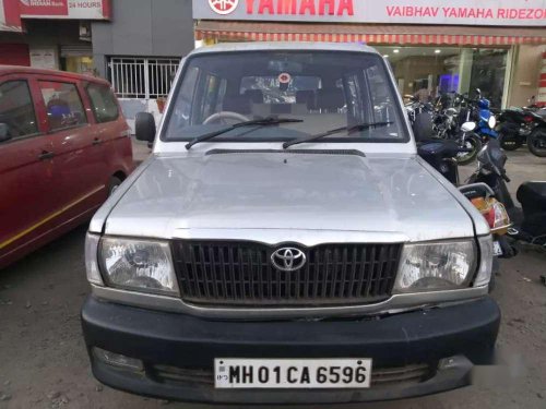 Used Toyota Qualis 2001 for sale  car at low price