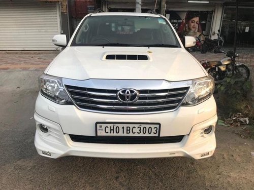 Toyota Fortuner 4x2 AT TRD Sportivo