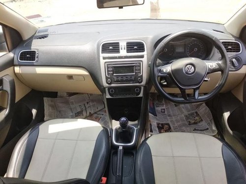 Used Volkswagen Polo car at low price