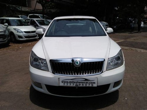 Used Skoda Laura Elegance 2.0 TDI CR MT 2011 for sale