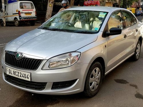 Used Skoda Rapid car at low price