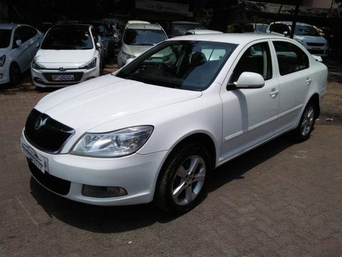 Used Skoda Laura Elegance 2.0 TDI CR MT 2011 for sale