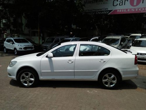 Used Skoda Laura Elegance 2.0 TDI CR MT 2011 for sale