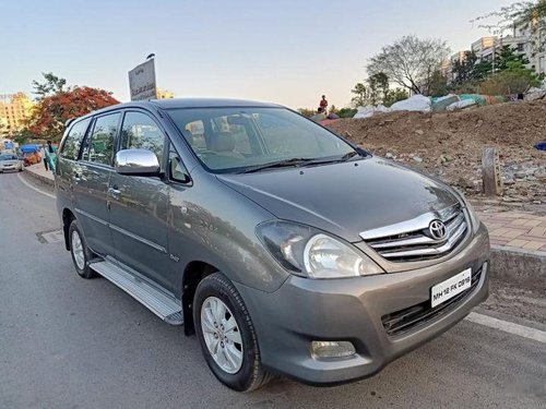 Toyota Innova 2.5 V Diesel 7-seater for sale