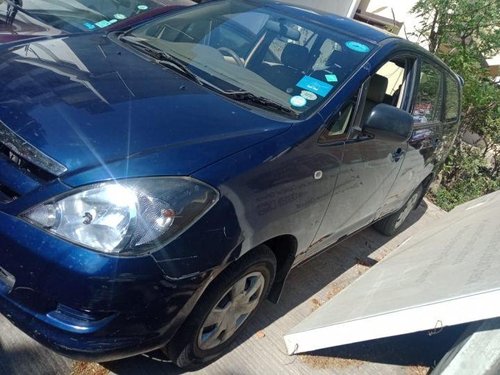 Used Toyota Innova 2004-2011 car at low price