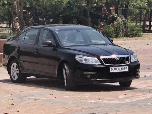 Used Skoda Laura car at low price