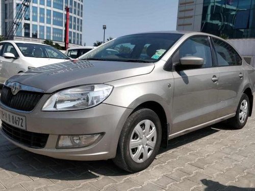 Used Skoda Rapid car at low price