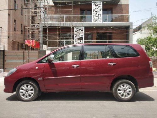 Toyota Innova 2.5 V Diesel 7-seater for sale