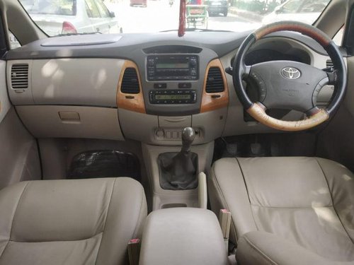 Toyota Innova 2.5 V Diesel 7-seater for sale