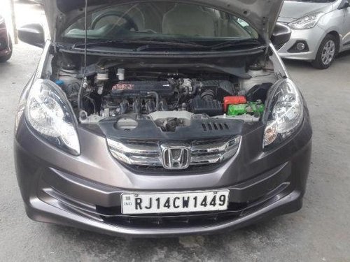 Used 2014 Honda Amaze car at low price