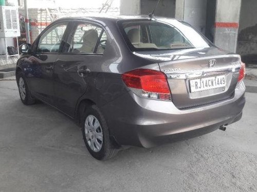 Used 2014 Honda Amaze car at low price