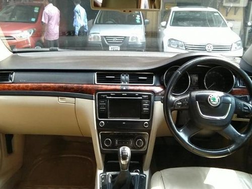 Used Skoda Superb 2009-2014 car at low price