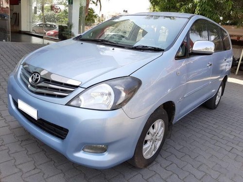 Toyota Innova 2.5 VX 7 STR 2010 for sale