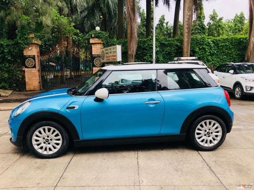 Used Mini Cooper car at low price