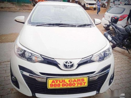 Toyota Yaris V, 2018, Petrol for sale