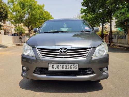 Used Toyota Innova 2004-2011 car at low price