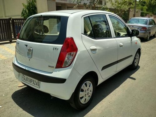 Used Hyundai i10 car at low price