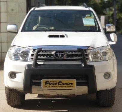 Toyota Fortuner 3.0 Diesel 2011 for sale 