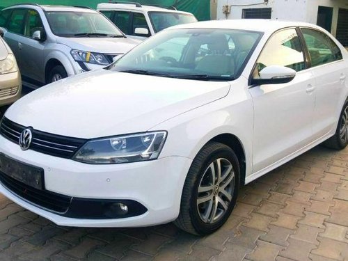 Used Volkswagen Jetta car at low price