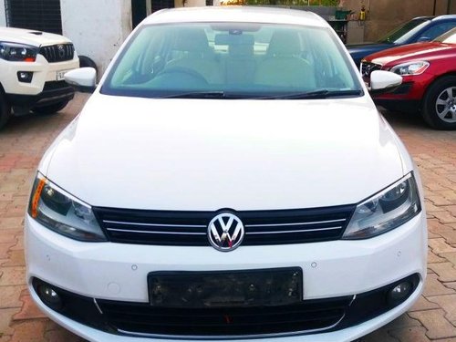 Used Volkswagen Jetta car at low price